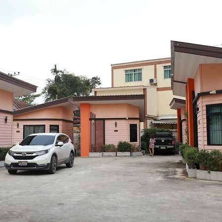 Angie Resort At Sapan Mai 曼谷 外观 照片